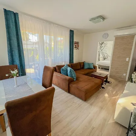 Relax Premium Wellness Siófok