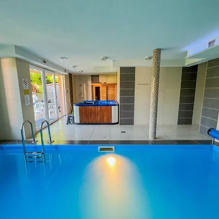 Relax Premium Wellness * Siofok