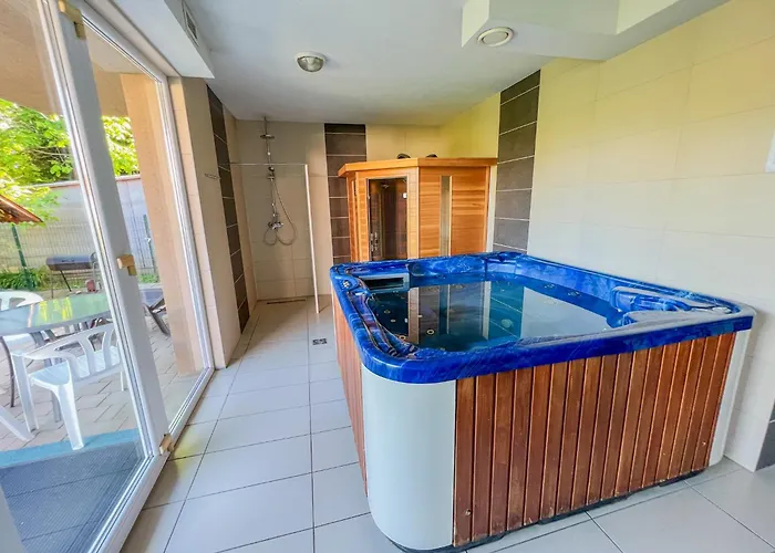 Relax Premium Wellness Siófok